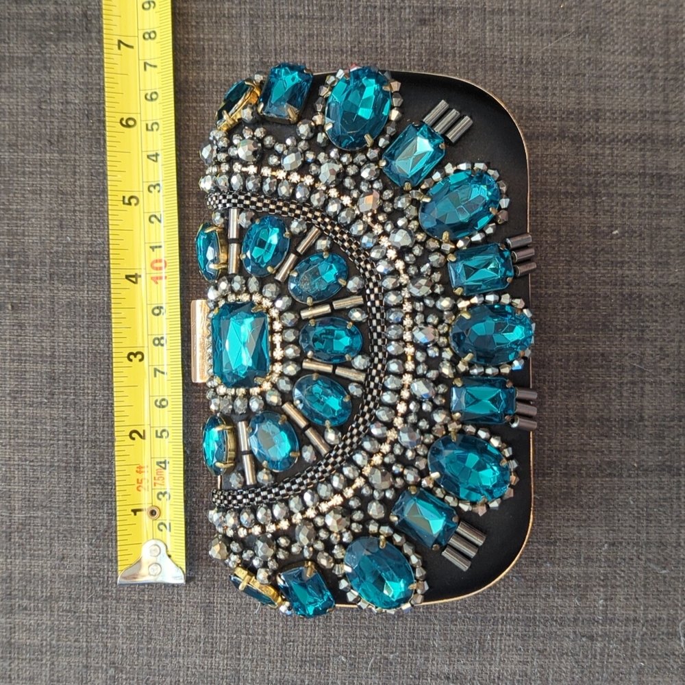 Elegant evening clutch - Picture 2 of 6
